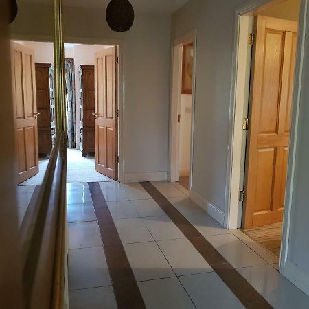 Ethan House Киларни Екстериор снимка